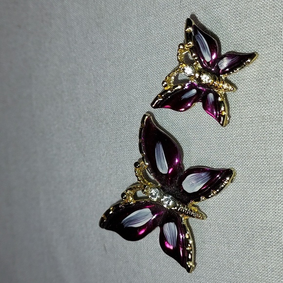 Butterfly Set of Two Pins Purple Wings Butterfly - Picture 1 of 6